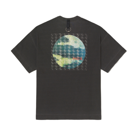 Pace "Grid Moon" Tee Oversized Black