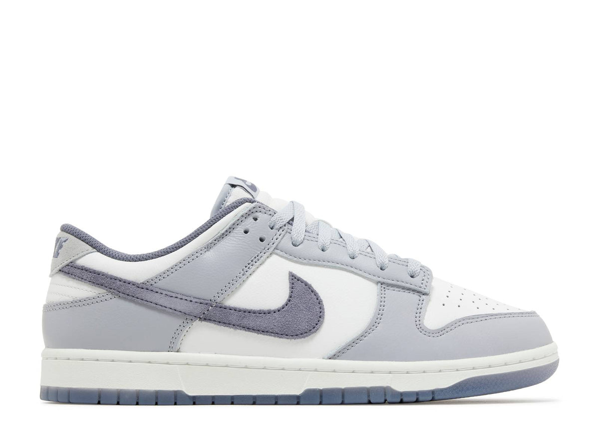 Nike Dunk Low "Light Carbon"