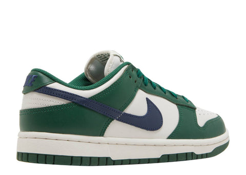 Nike Dunk Low "Gorge Green Midnight Navy" (W)